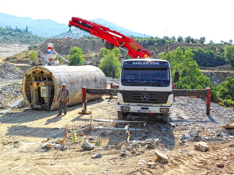 bademli barajı vinç